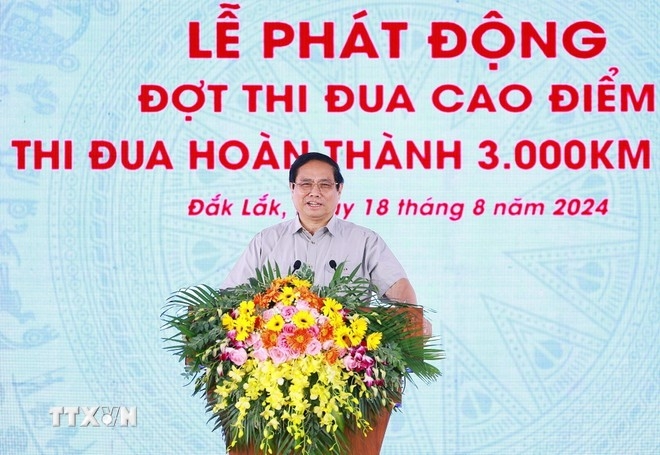 Cao điểm 500 ngày đêm hoàn thành 3.000km cao tốc: Chỉ bàn làm, không bàn lùi