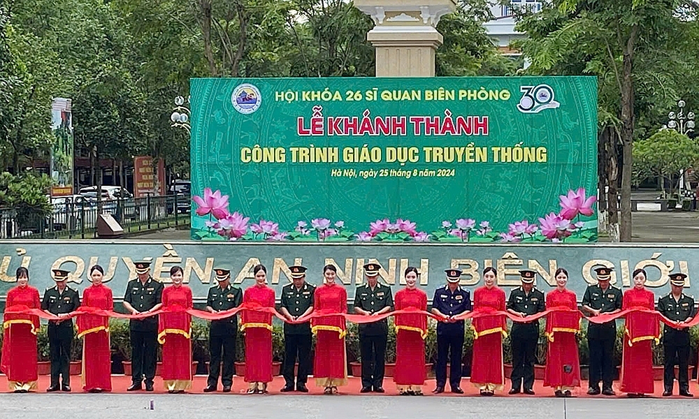 Khánh thành công trình giáo dục truyền thống tặng Học viện Biên phòng