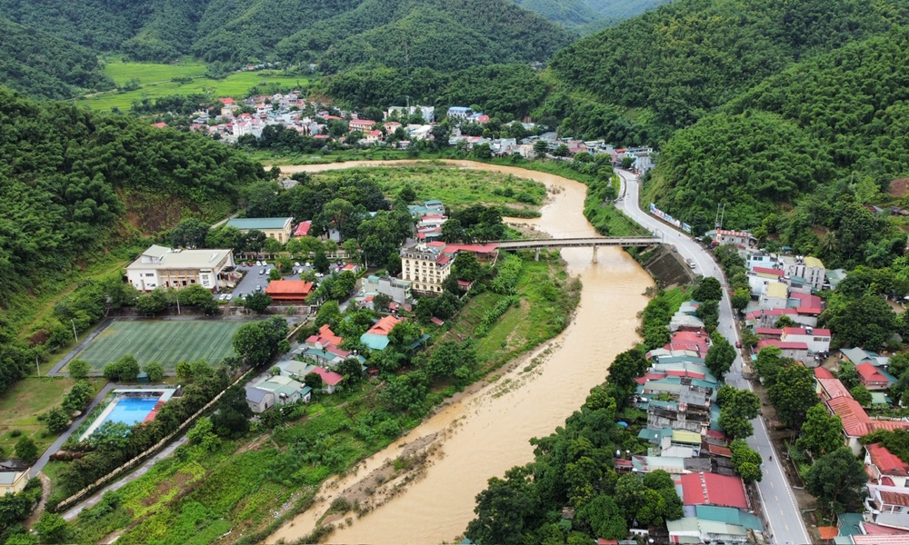 Quan Sơn (Thanh Hóa): Chú trọng đầu tư xây dựng cơ bản