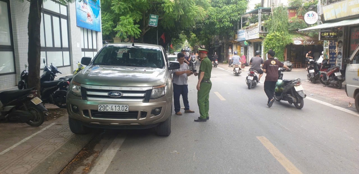 Tăng cường xử lý vi phạm trật tự đô thị, chỉnh trang đường phố chào đón Quốc khánh, năm học mới