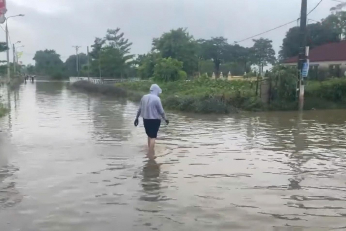 Lập Thạch (Vĩnh Phúc): Lãnh đạo huyện kiểm tra ứng phó với lũ lụt tại 10 xã, thị trấn