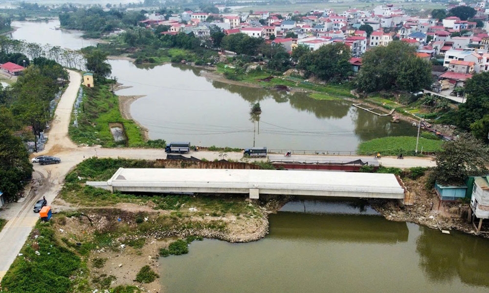 Bắc Ninh: Cầu Nét tạm dừng hoạt động do nước sông dâng cao