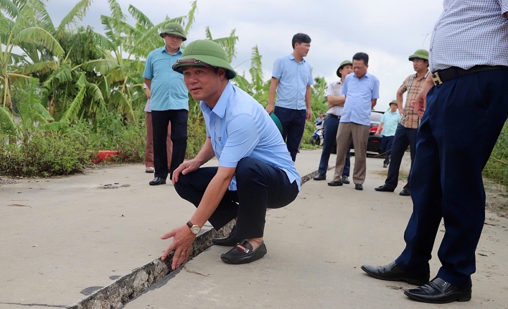 Bắc Ninh: Huy động toàn lực khắc phục sạt lở đê sau bão số 3