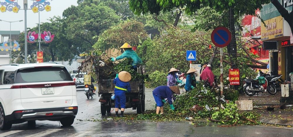 Hà Đông (Hà Nội): Tích cực, chủ động khắc phục hậu quả bão số 3