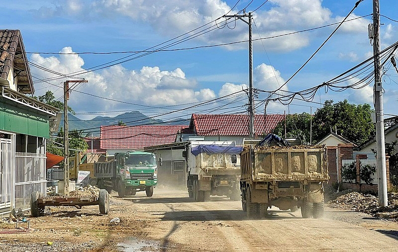 Khánh Hòa: Đất từ hồ chứa nước Am Chúa mang đi san lấp khắp nơi