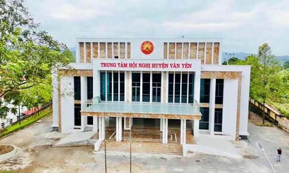 Văn Yên (Yên Bái): Gắn biển công trình chào mừng 60 năm thành lập huyện