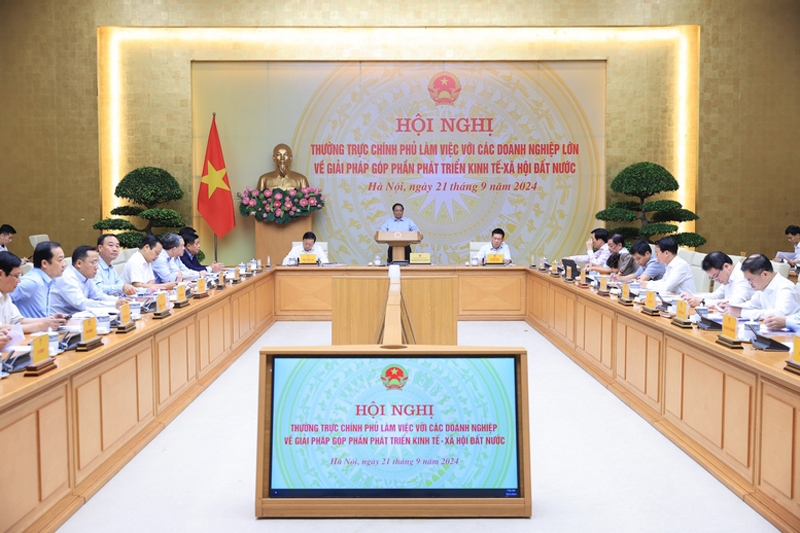 Thủ tướng Phạm Minh Chính đề nghị doanh nghiệp thực hiện '6 tiên phong'