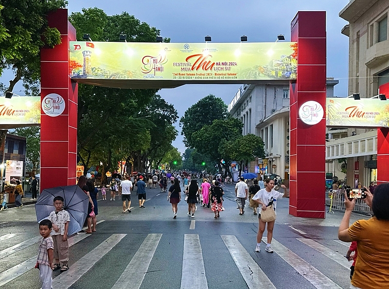 Festival Thu Hà Nội 2024 thu hút hơn 50.000 lượt du khách, quyên góp 288 triệu đồng ủng hộ đồng bào bị lũ lụt