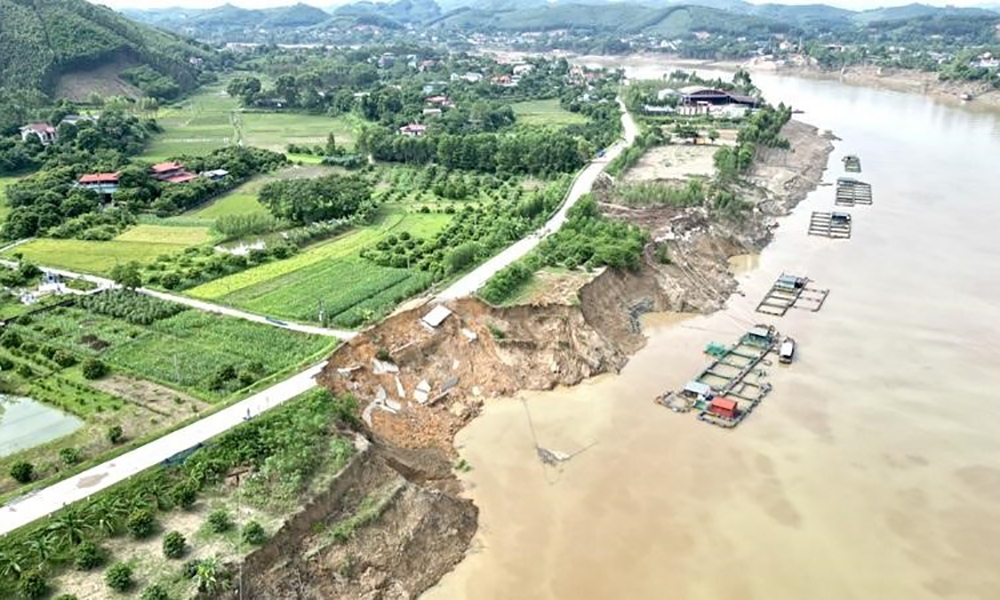 Đoan Hùng (Phú Thọ): Giao thông bị chia cắt do ảnh hưởng từ bão lũ