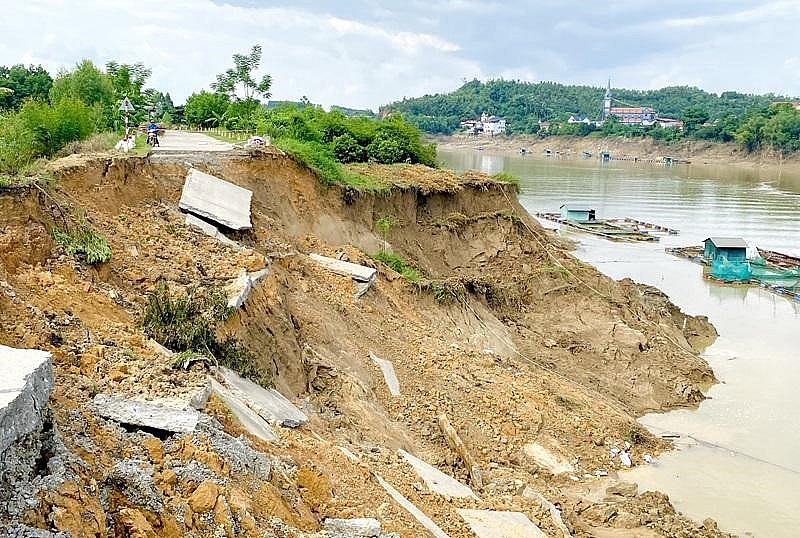 Đoan Hùng (Phú Thọ): Giao thông bị chia cắt do ảnh hưởng từ bão lũ