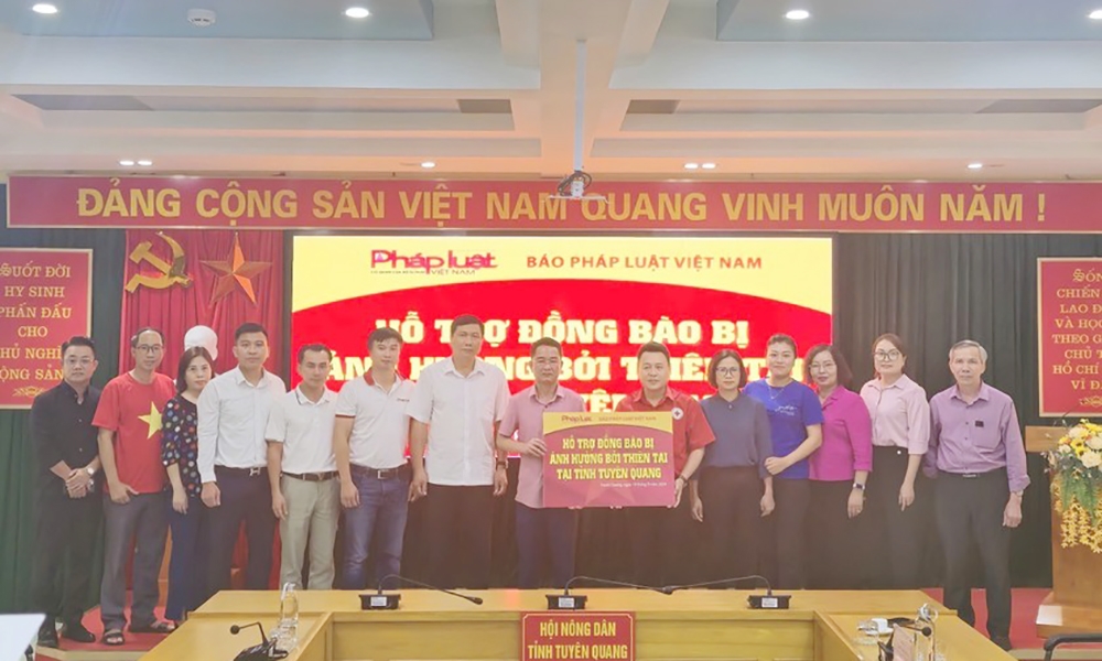 Hành trình không thể quên của những trái tim hướng về vùng lũ