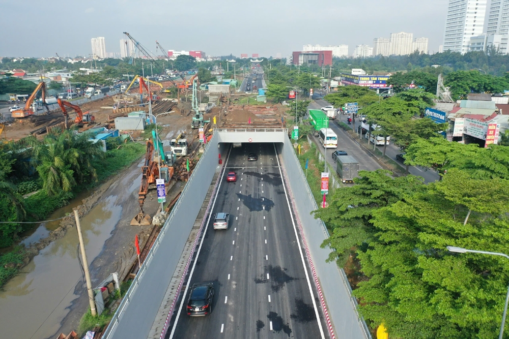 Thành phố Hồ Chí Minh thông xe nhánh hầm chui Nguyễn Văn Linh – Nguyễn Hữu Thọ hơn 800 tỷ đồng