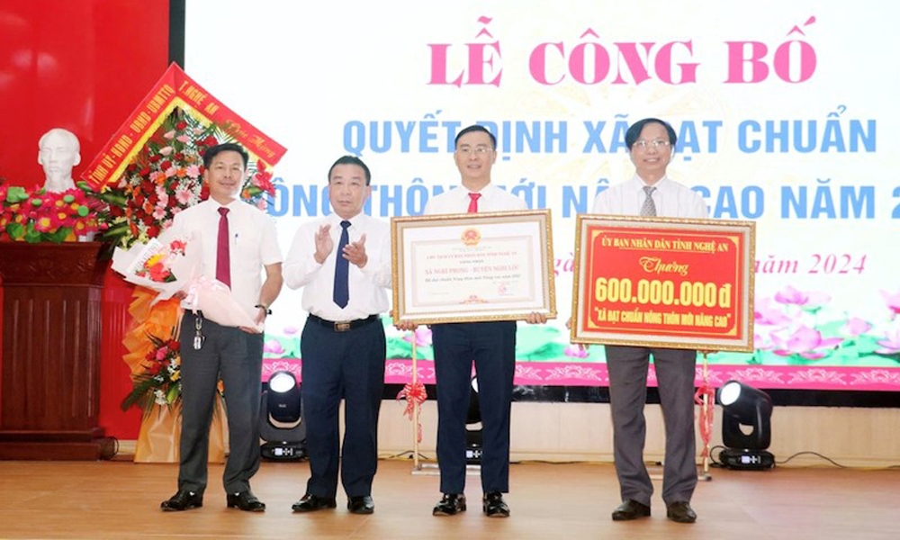 Nghi Lộc (Nghệ An): Xã Nghi Phong đón Bằng công nhận xã đạt chuẩn nông thôn mới nâng cao