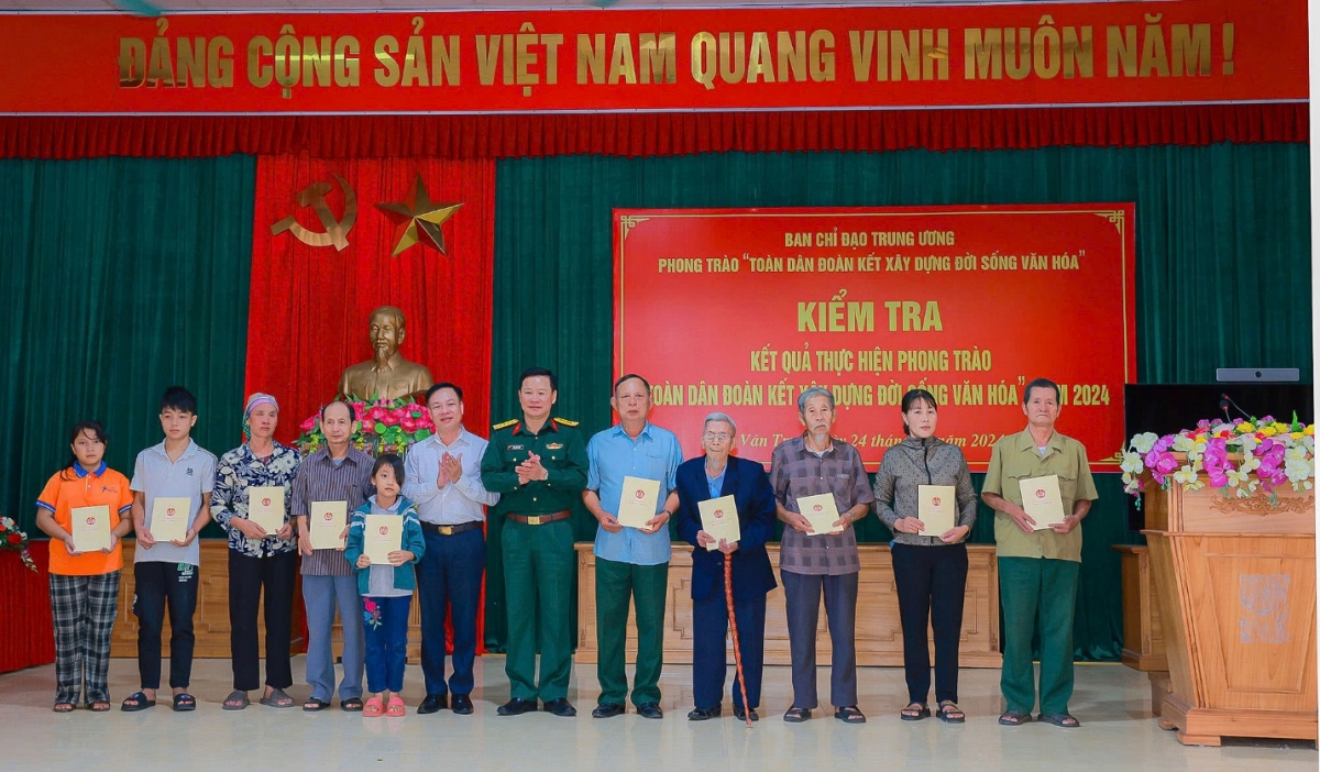 Vĩnh Phúc: Kiểm tra kết quả thực hiện phong trào “Toàn dân đoàn kết xây dựng đời sống văn hóa” tại xã Vân Trục