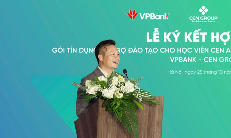 VPBank và Cen Academy ký kết hợp tác hỗ trợ tín dụng đào tạo cho các học viên