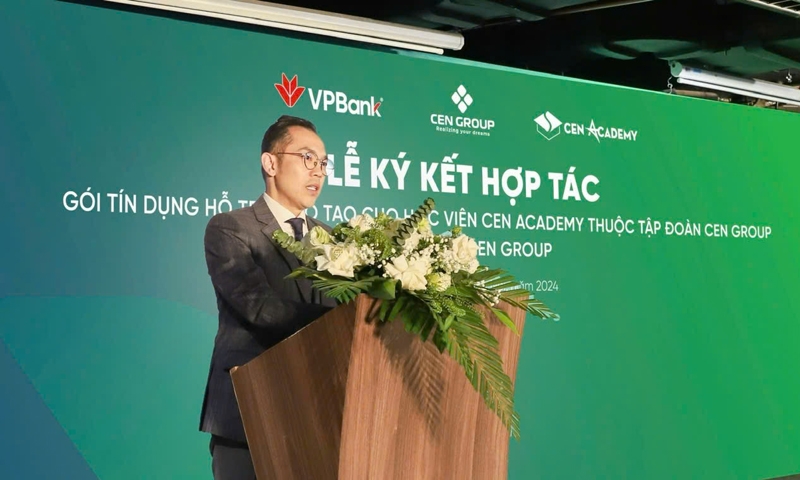 VPBank và Cen Academy ký kết hợp tác hỗ trợ tín dụng đào tạo cho các học viên