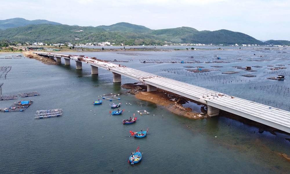 Hai cầu trăm tỷ sắp hoàn thành ở Quảng Ngãi