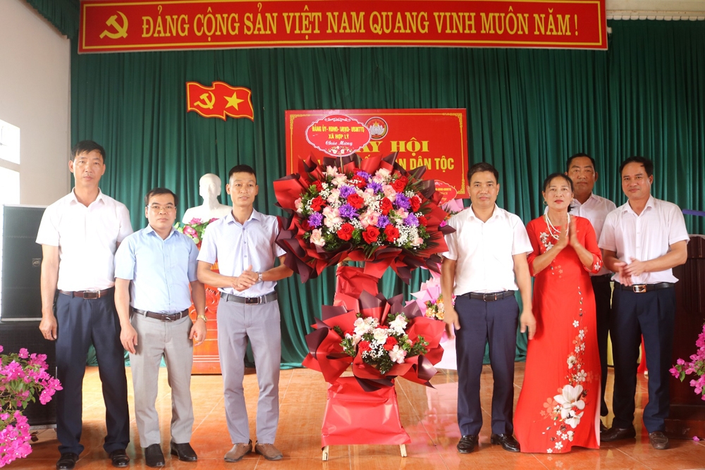 Lập Thạch (Vĩnh Phúc): Chủ tịch UBND huyện dự ngày hội Đại đoàn kết tại thôn Cầu Giát