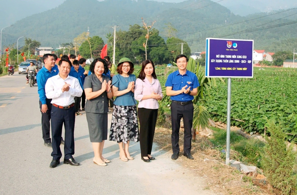 Vĩnh Phúc: Triển khai mô hình thanh niên xung kích xây dựng thôn, làng “xanh - sạch - đẹp”