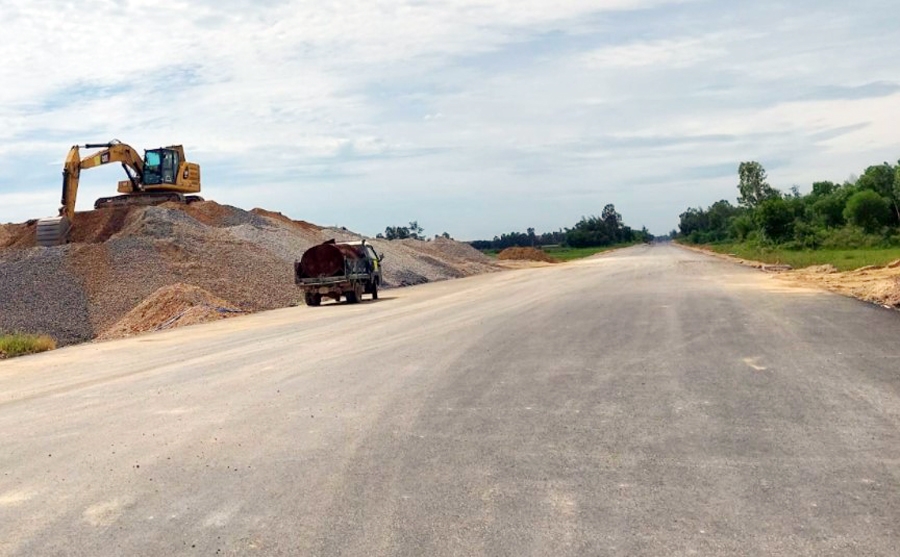 Nghệ An: Yêu cầu kiểm điểm, xử lý tổ chức, cá nhân liên quan đến 35 dự án đầu tư công chậm giải ngân