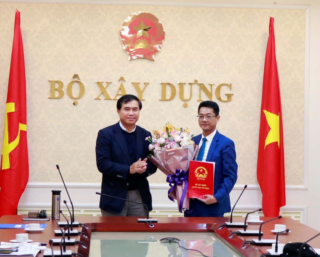 cong bo quyet dinh bo nhiem pho vu truong vu khoa hoc cong nghe va moi truong