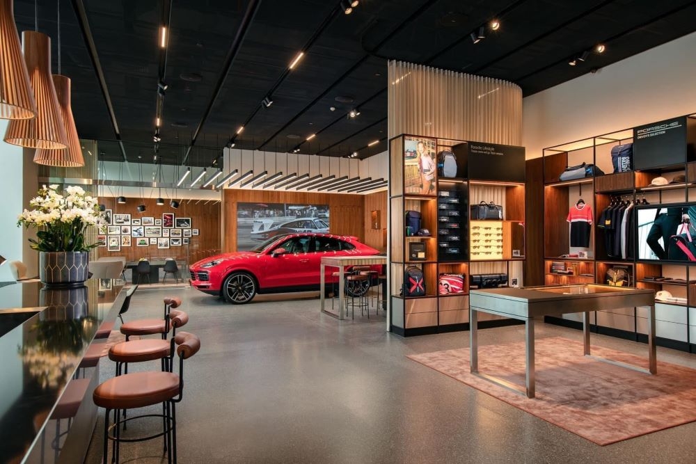 porsche studio dau tien duoc dat tai ha noi