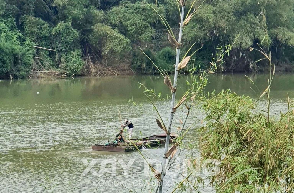 dien khanh khanh hoa chinh quyen co biet viec khai thac cat lau ngay trong nha minh