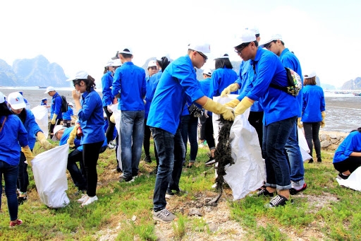 Chung sức bảo vệ biển đảo và môi trường Việt Nam