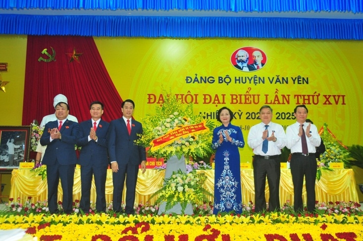 yen bai khai mac dai hoi dang bo huyen van yen lan thu xvi