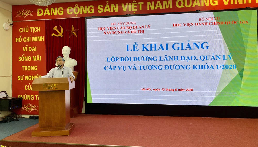 khai giang lop boi duong lanh dao quan ly cap vu va tuong duong cho cong chuc bo xay dung nam 2020