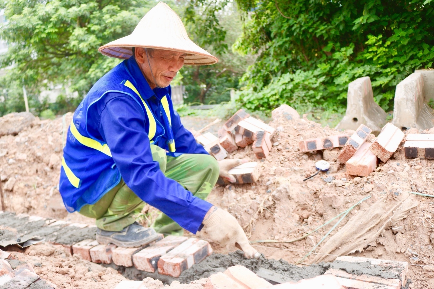 ha noi cong nhan xay dung nhoc nhan vi nang nong