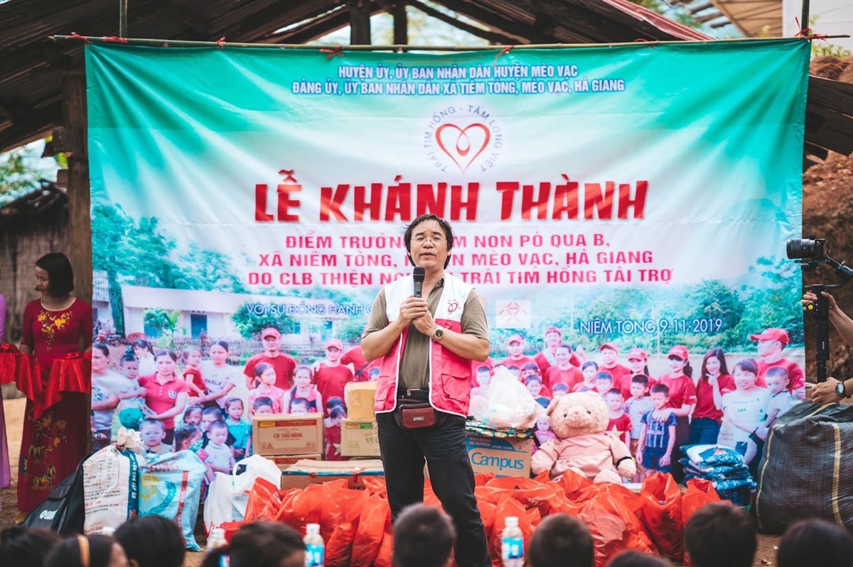 Người họa sỹ mang “Trái tim hồng”