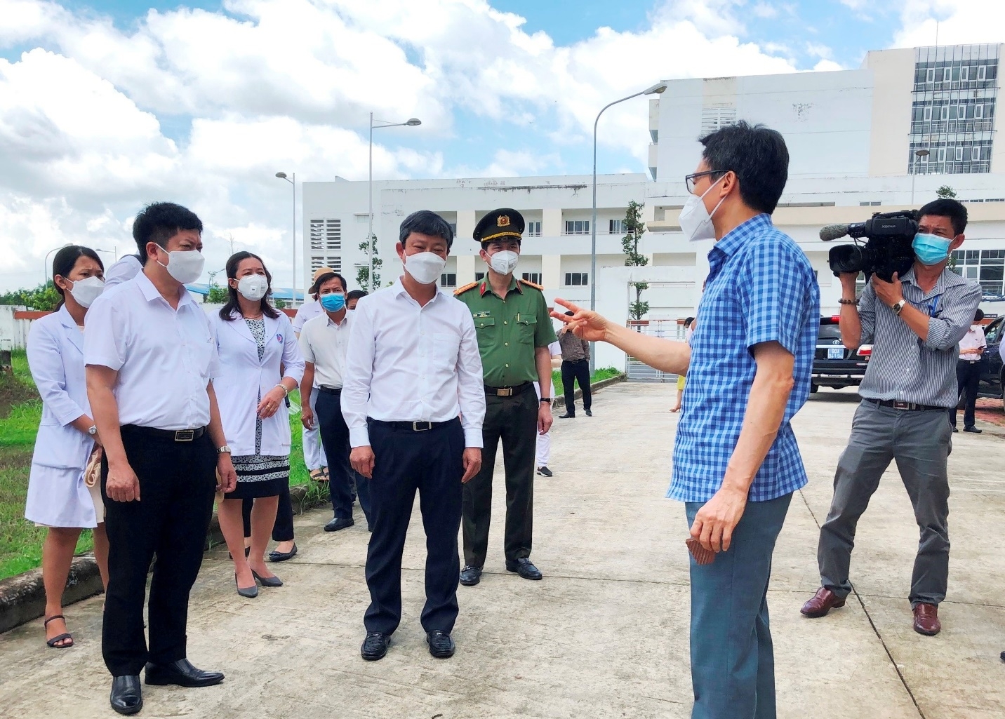 pho thu tuong vu duc dam kiem tra cong tac phong chong dich tai binh duong