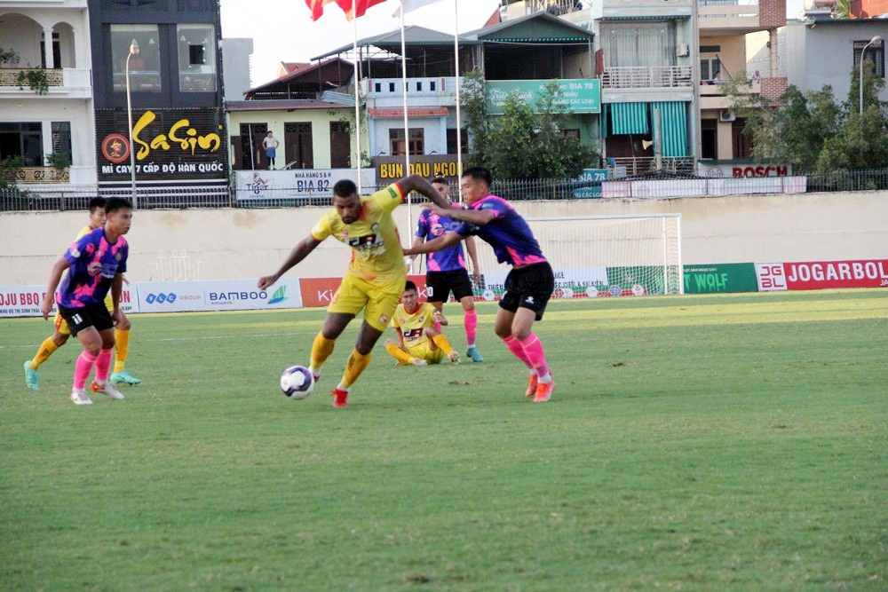 CLB Đông Á Thanh Hóa giành chiến thắng với tỷ số đậm trước Sài Gòn FC