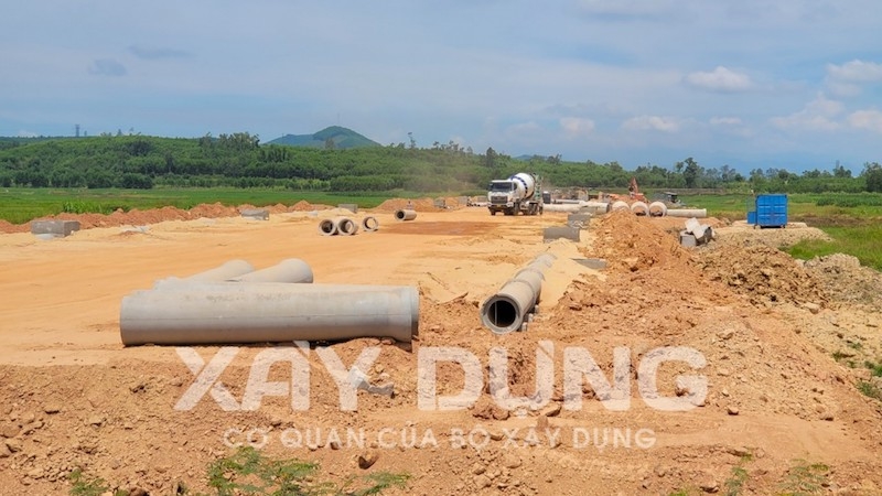 quang ngai thanh tra viec chap hanh phap luat trong hoat dong dau tu xay dung tai huyen binh son