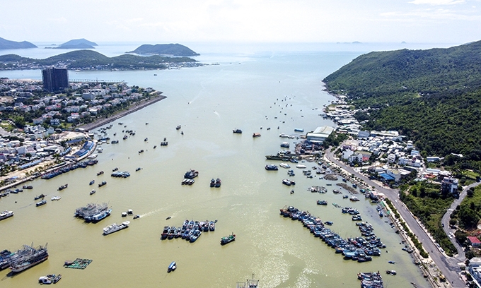 Thống nhất ý tưởng xây dựng cầu và đường kết nối trung tâm Nha Trang - đường vào sân bay quốc tế Cam Ranh