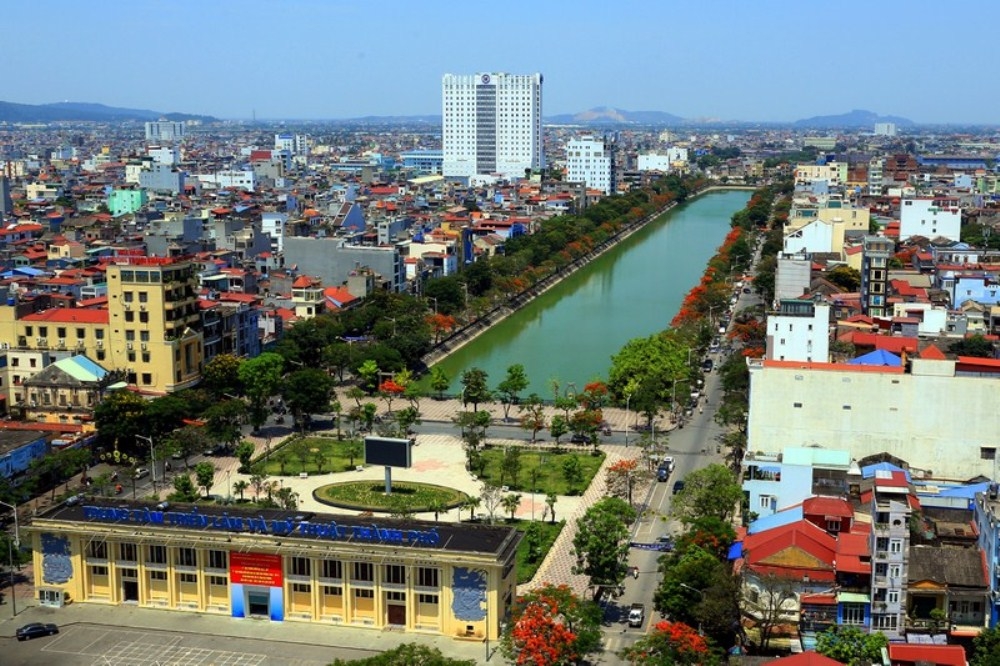 Hải Phòng: Chăm sóc và quản lý cây xanh đô thị - “lá phổi” điều hòa không khí