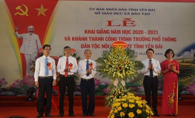 yen bai to chuc le khai giang va khanh thanh cong trinh truong pho thong dan toc noi tru thpt tinh