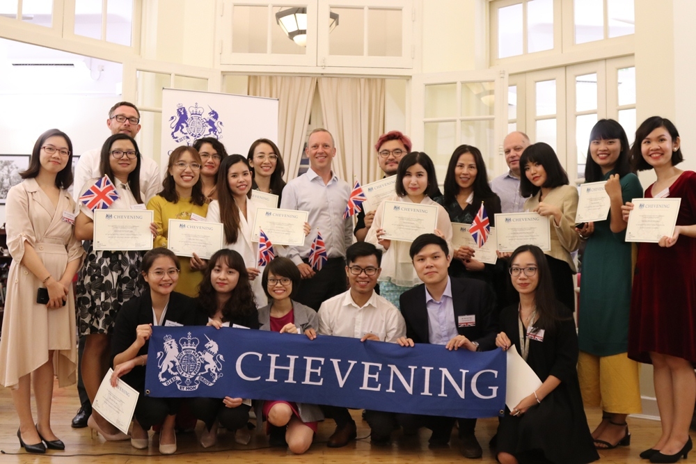 dai su anh tai viet nam chinh thuc cong bo hoc bong chevening nam hoc 2021 2022