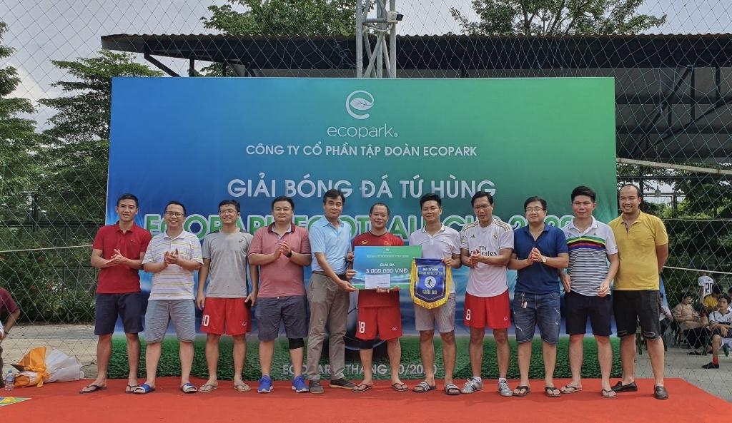 tung bung giai bong da tu hung ecopark football cup 2020