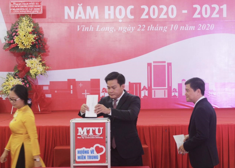 dai hoc xay dung mien tay khai giang nam hoc 2020 2021