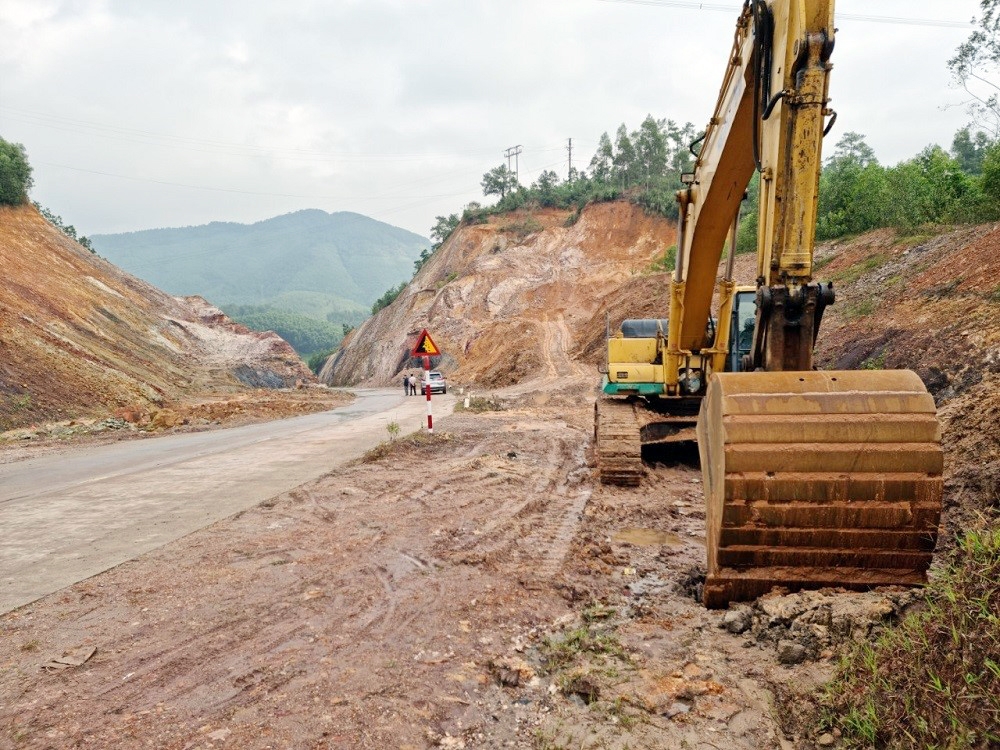 Uông Bí (Quảng Ninh): Không chủ quan với bão lụt cuối mùa mưa 