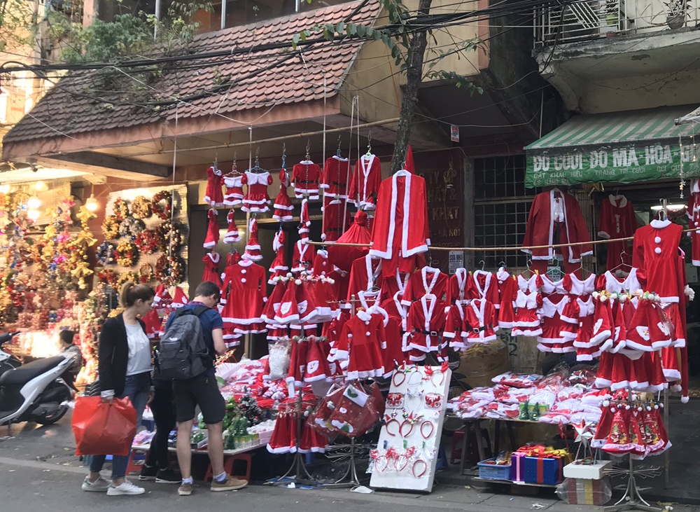 ha noi pho hang ma lung linh sac mau giang sinh