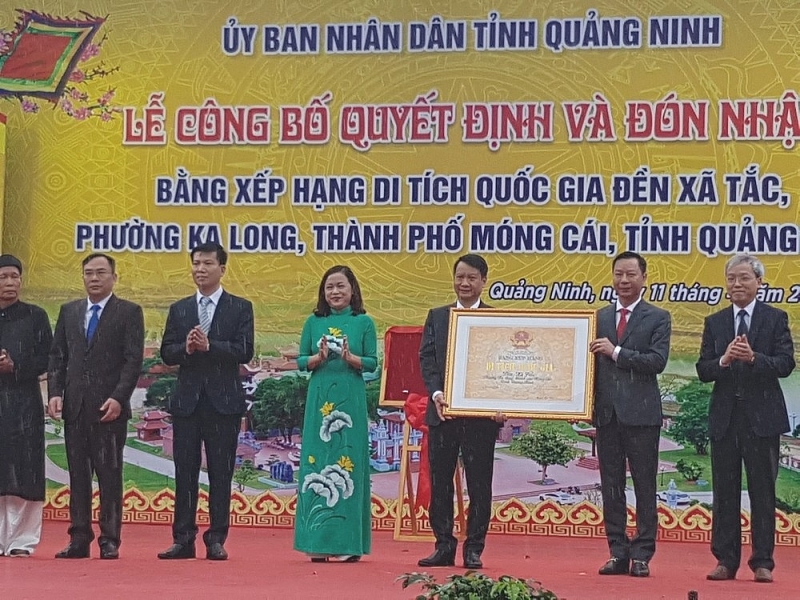 den xa tac quang ninh toa sang van hoa vung bien ai