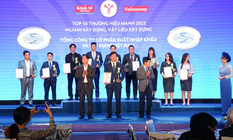 Vinaconex đạt Top 10 thương hiệu mạnh ngành xây dựng, vật liệu xây dựng 2022