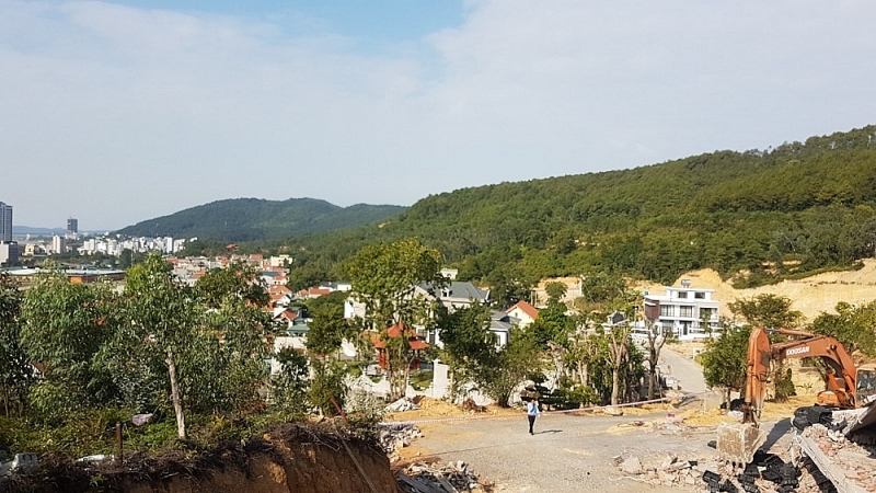 quang ninh ai lan chiem dat rung xay nha trai phep tai phuong hung thang