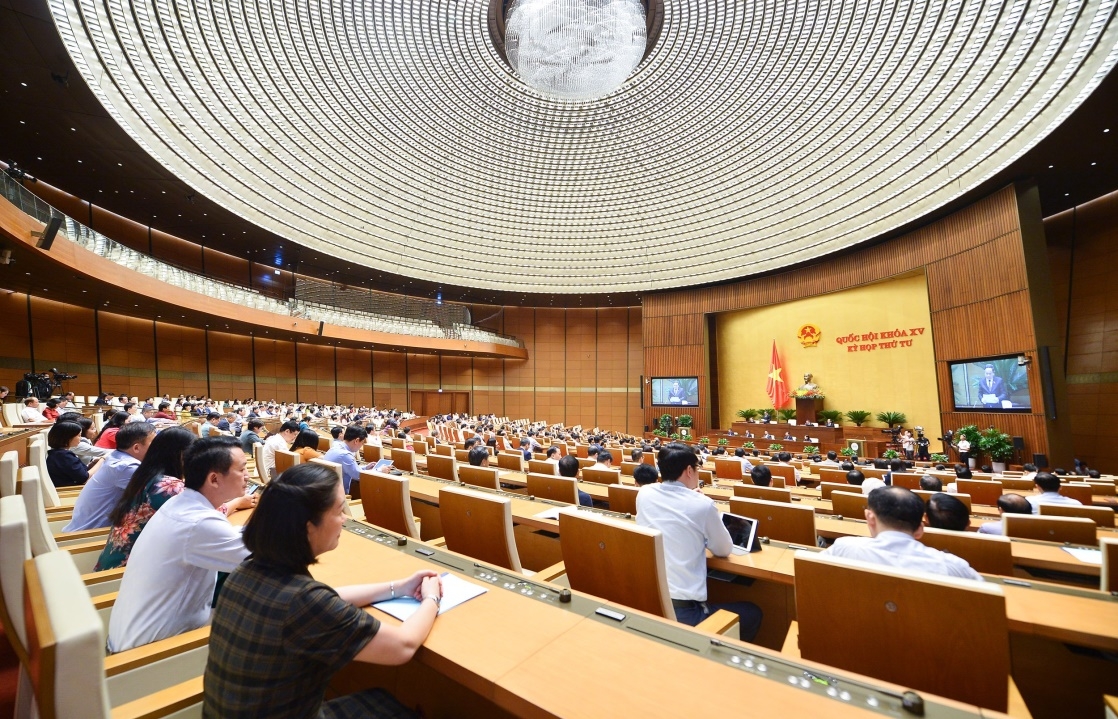 tra loi chat van dung trong tam truc tiep vao van de khong ne tranh