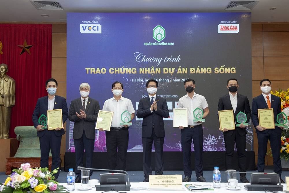 Nối tiếp thành công, Five Star West Lake được vinh danh “Dự án đáng sống 2021”