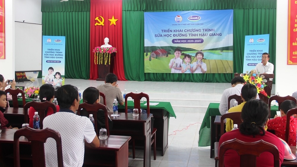 Chương trình Sữa học đường được tỉnh Hậu Giang mở rộng phạm vi thí điểm