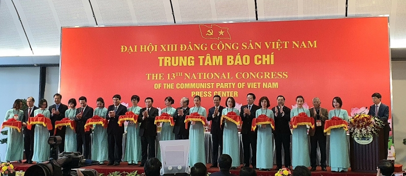 khai truong trung tam bao chi dai hoi dai bieu toan quoc lan thu xiii cua dang